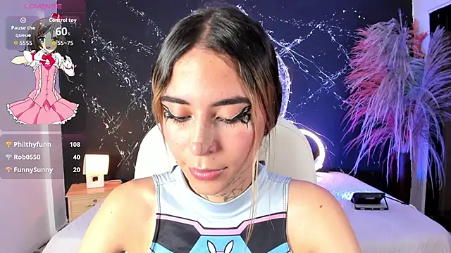 bellacrawford  online show from 12-01-25, 06:07