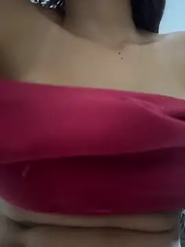 EmmiiGlow online show from 04-08-26, 10:21