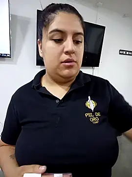 Snapshot of Hammy-steve01 chatting on 11-13-25, 01:32 Hammy-steve01 online show from 11-13-25, 01:32