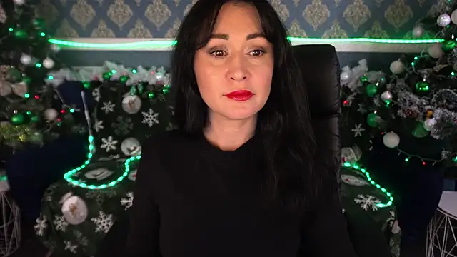 Snapshot of CarolinaaFoxyyy chatting on 12-17-25, 01:50 CarolinaaFoxyyy online show from 12-17-25, 01:50