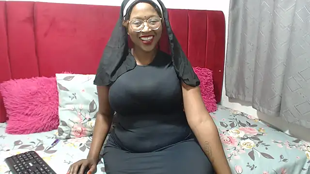 HipsDontLieX95 online show from 05-13-26, 08:38