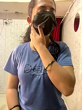 Red Queen 11 online show from 11-25-25, 06:19