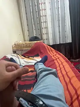 Snapshot of kaangenc11 chatting on 11-14-25, 04:38 kaangenc11 online show from 11-14-25, 04:38