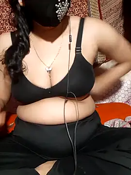 Snapshot of HotGirl23231 chatting on 04-19-26, 07:27 HotGirl23231 online show from 04-19-26, 07:27