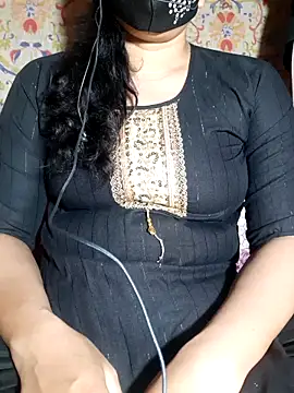 Snapshot of HotGirl23231 chatting on 05-05-26, 06:38 HotGirl23231 online show from 05-05-26, 06:38