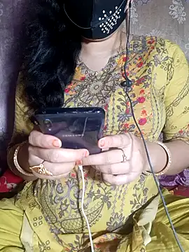 Snapshot of HotGirl23231 chatting on 05-30-26, 06:27 HotGirl23231 online show from 05-30-26, 06:27