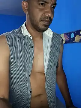 Snapshot of loboalexxx chatting on 11-10-25, 05:56 loboalexxx online show from 11-10-25, 05:56