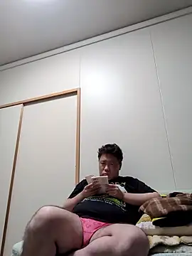 Snapshot of daisu1026 chatting on 11-09-25, 05:33 daisu1026 online show from 11-09-25, 05:33