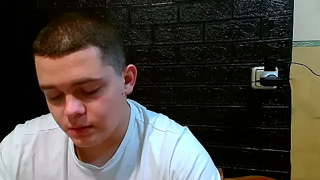 CuteButNaughty  online show from 12-01-25, 09:09