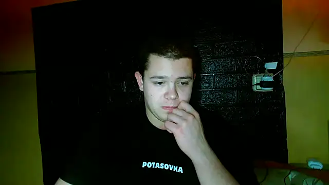 Snapshot of CuteButNaughty_ chatting on 01-09-26, 08:10 CuteButNaughty online show from 01-09-26, 08:10