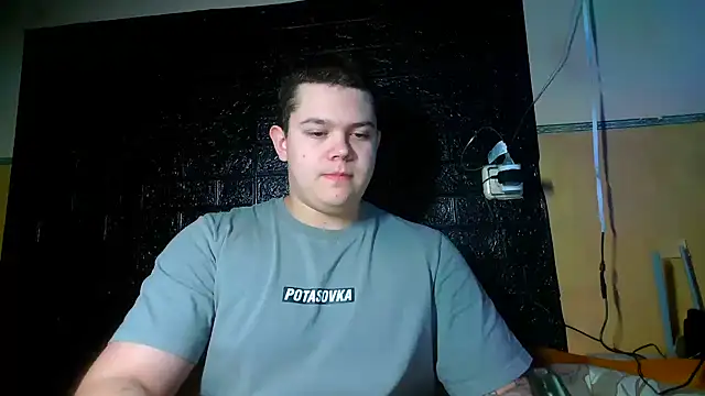 Snapshot of CuteButNaughty_ chatting on 02-10-26, 07:18 CuteButNaughty online show from 02-10-26, 07:18