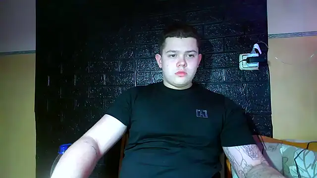 Snapshot of CuteButNaughty_ chatting on 02-22-26, 07:34 CuteButNaughty online show from 02-22-26, 07:34