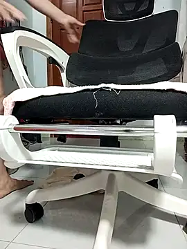 Em-mupmup online show from 12-17-25, 05:35