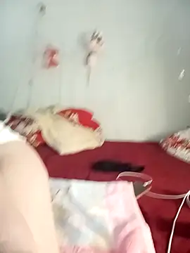 Snapshot of Em-mupmup chatting on 02-03-26, 06:11 Em-mupmup online show from 02-03-26, 06:11