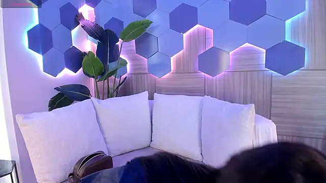 sofiaivanova online show from 02-14-26, 03:36