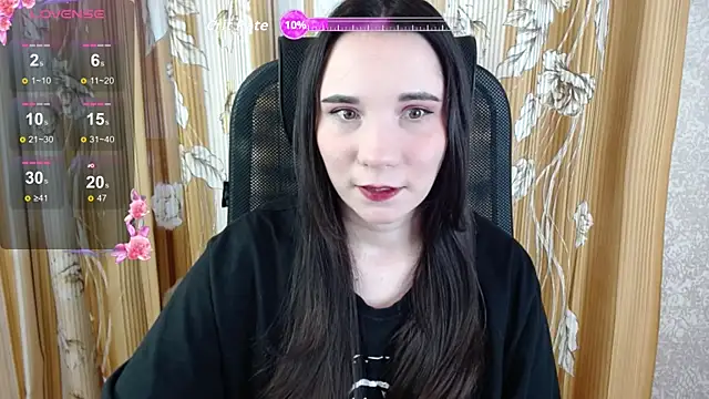 Snapshot of KateForYou chatting on 11-12-25, 11:43 KateForYou online show from 11-12-25, 11:43