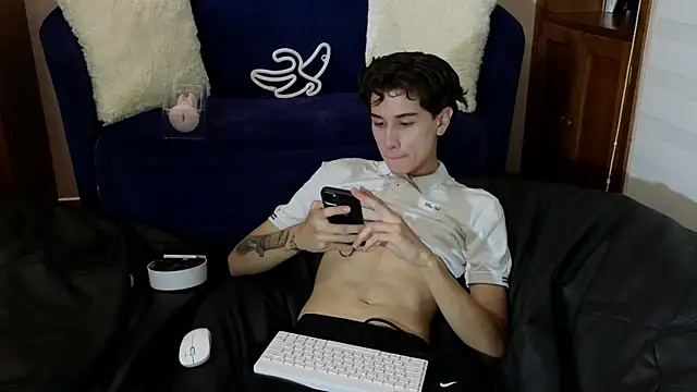 Derekswan online show from 11-26-25, 11:39