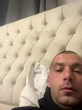 Kinkycouple142 online show from 11-12-25, 03:45