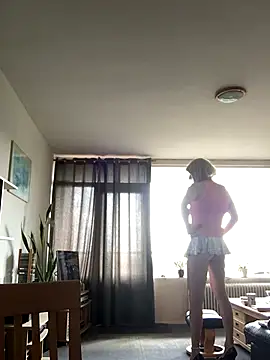 Snapshot of simone_xdressing chatting on 09-13-25, 01:11 simone xdressing online show from 09-13-25, 01:11