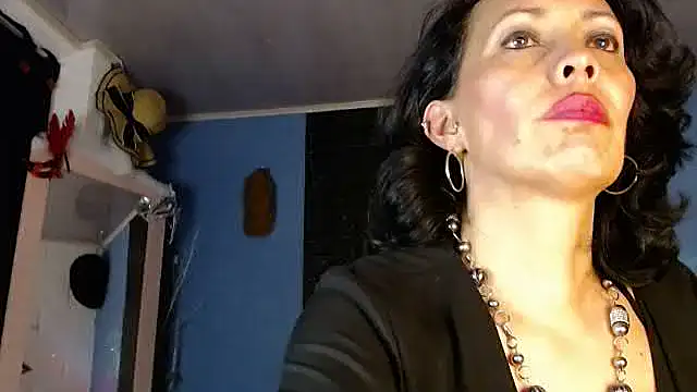 Snapshot of Jhanne_Cherry_ chatting on 04-30-26, 05:03 Jhanne Cherry online show from 04-30-26, 05:03