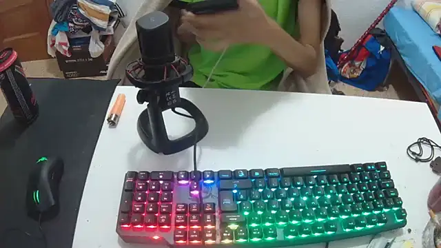 Calavera2001 online show from 12-20-25, 11:34