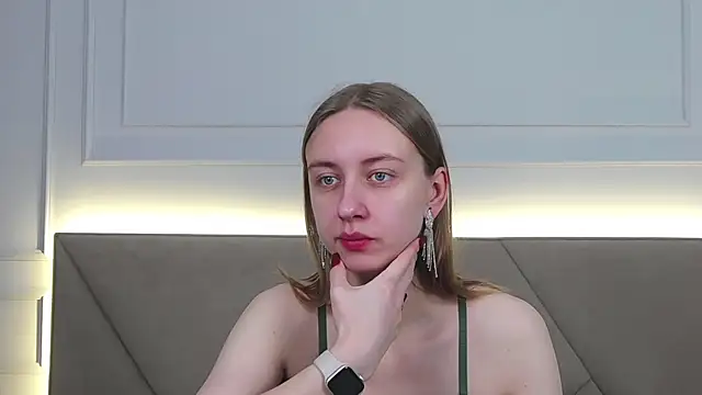 RachaelCute online show from 11-25-25, 04:23