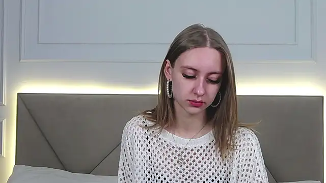 RachaelCute online show from 12-21-25, 04:08