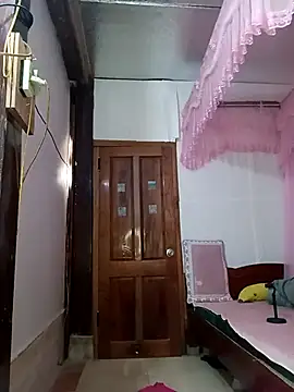 Feeling-hot online show from 03-04-26, 01:44