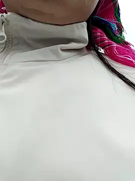 Feeling-hot online show from 03-08-26, 01:03