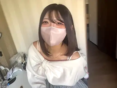 Snapshot of amu_nyan_cute chatting on 11-14-25, 04:11 amu nyan cute online show from 11-14-25, 04:11