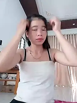 Snapshot of Nhi-2k chatting on 11-11-25, 01:05 Nhi-2k online show from 11-11-25, 01:05