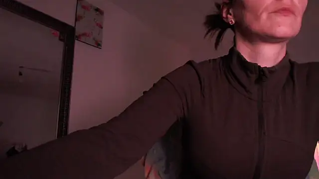 MissyDior8 online show from 03-25-26, 07:58