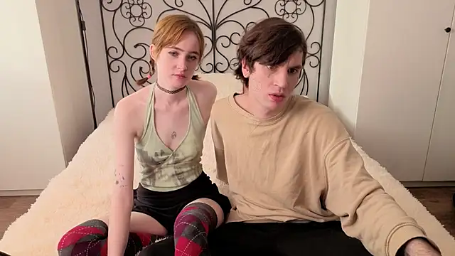 Snapshot of Danny_loves_Mary chatting on 11-18-25, 03:34 Danny loves Mary online show from 11-18-25, 03:34