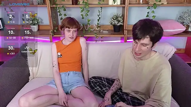 Danny loves Mary online show from 05-17-26, 01:58