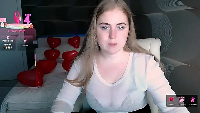 Kate Moan online show from 02-12-26, 02:12