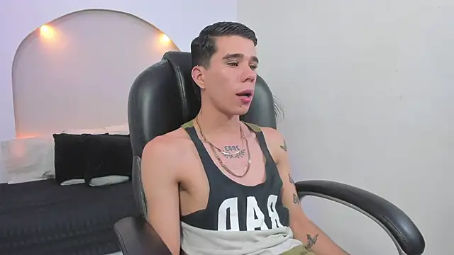 Gabo white1 online show from 01-10-26, 04:36