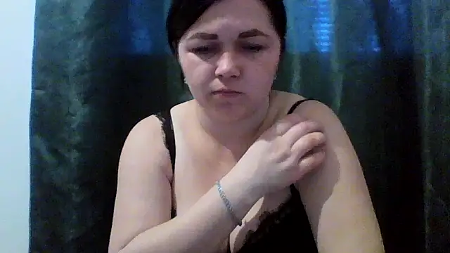 Vitalina282128 online show from 04-14-26, 06:08