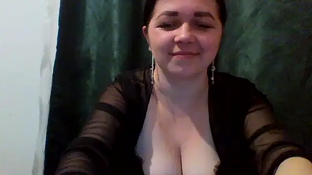 Vitalina282128 online show from 05-05-26, 08:17