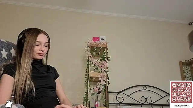 HoaPatton online show from 12-19-25, 12:12