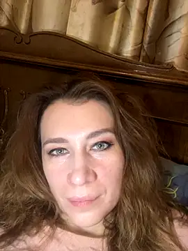 Snapshot of Amirana_hot chatting on 11-13-25, 03:55 Amirana hot online show from 11-13-25, 03:55