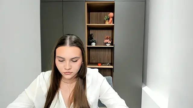 Snapshot of ElwandaMcilvain chatting on 11-11-25, 07:41 ElwandaMcilvain online show from 11-11-25, 07:41