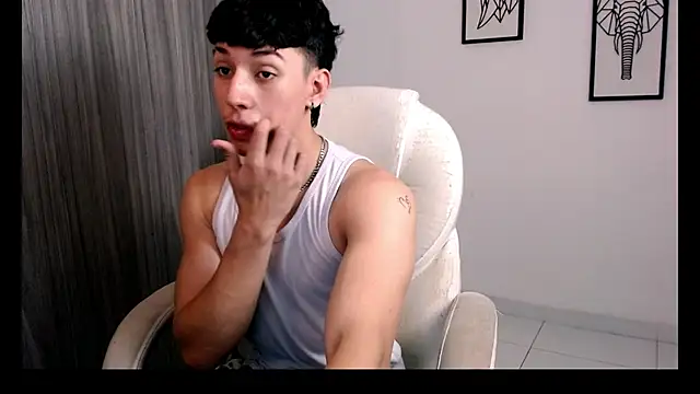 Snapshot of Steven_Connor chatting on 11-12-25, 03:29 Steven Connor online show from 11-12-25, 03:29