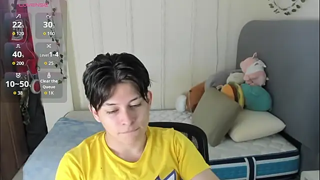 Snapshot of Felix_kitty chatting on 02-19-26, 06:37 Felix kitty online show from 02-19-26, 06:37