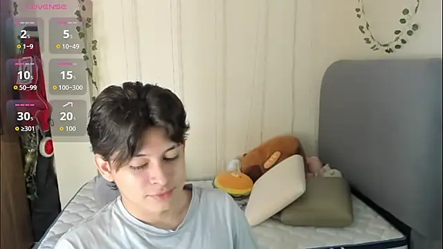 Snapshot of Felix_kitty chatting on 02-20-26, 07:03 Felix kitty online show from 02-20-26, 07:03