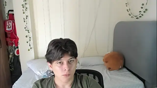 Snapshot of Felix_kitty chatting on 02-27-26, 07:14 Felix kitty online show from 02-27-26, 07:14