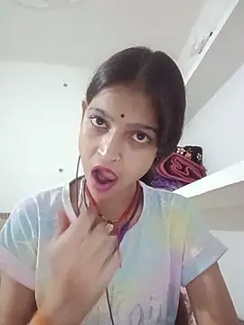 Mohnicute online show from 05-14-26, 07:42
