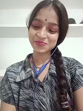Mohnicute online show from 05-28-26, 06:38