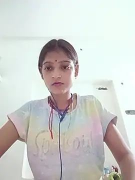 Mohnicute online show from 07-11-26, 06:32