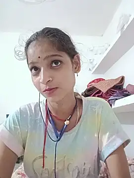 Mohnicute online show from 07-15-26, 06:46