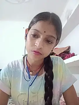 Mohnicute online show from 07-16-26, 06:47